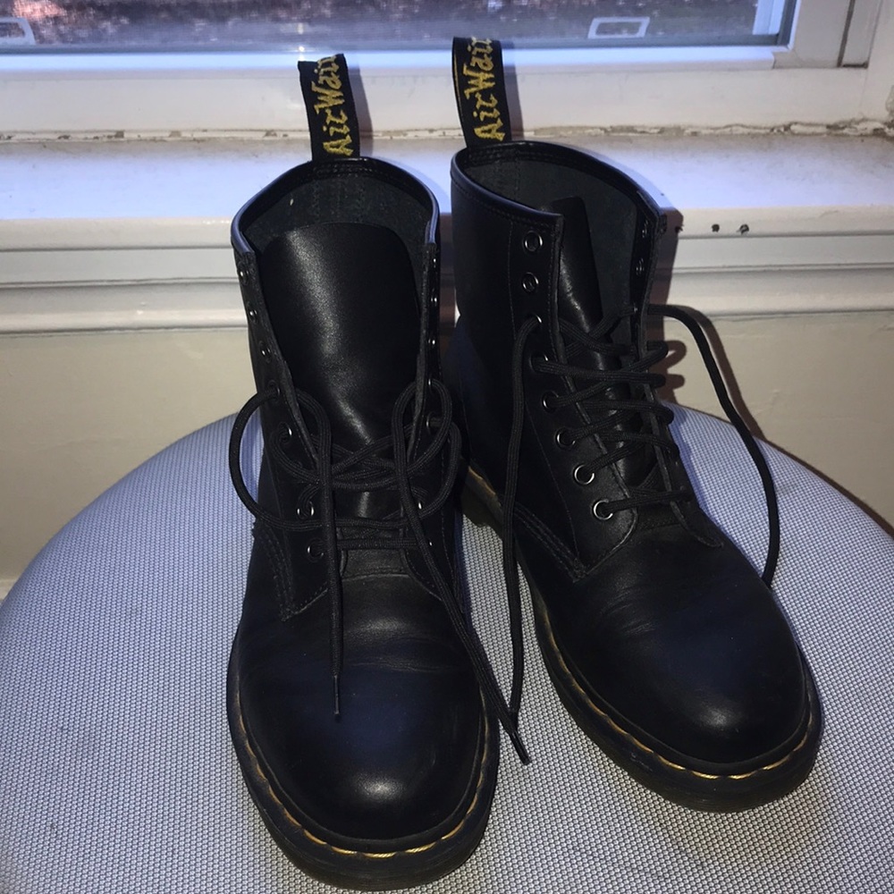 Dr. Martens 1460 Nappa women’s 9/mens 8 Black Boot